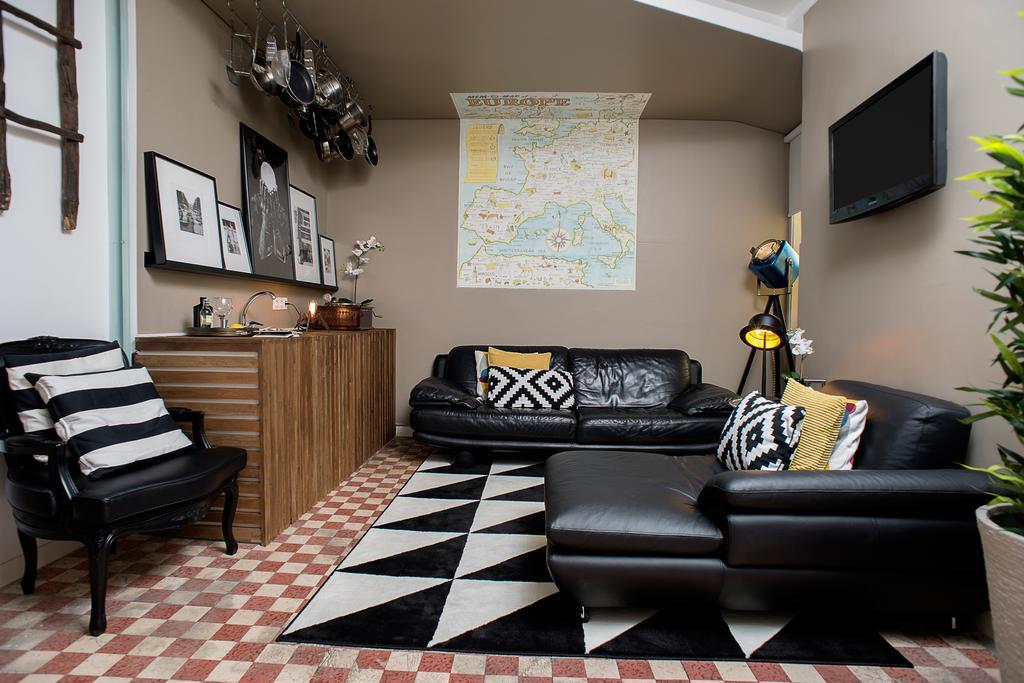 No Limit Bairro Alto Hostel Lisbon Bagian luar foto
